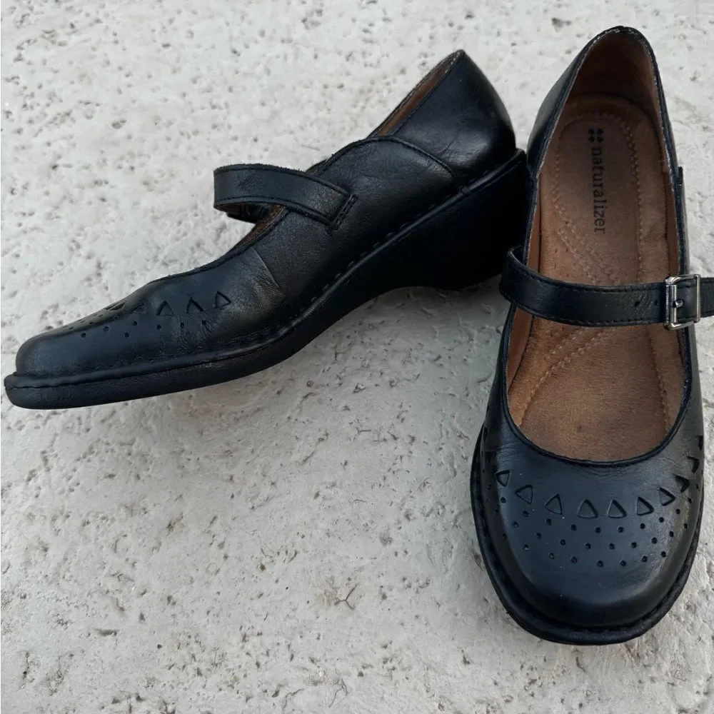 Naturizer serafina maryJanes black leather EUC SZ 6